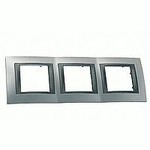Рамка тройная, для горизонтального монтажа Unica TOP хром матовый-графит MGU66.006.238
